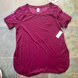 BONGO | Maroon T Shirt with Lace | Large